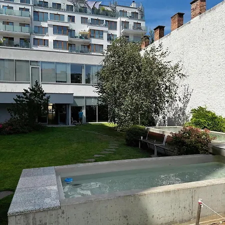 Apartment Convenient, Simple And Stylish *